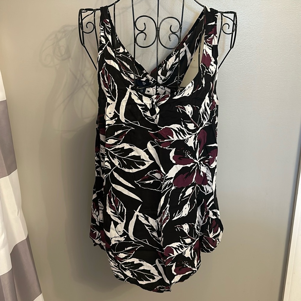 Women’s Gap blouse size M